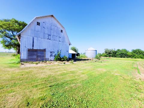 12120 Mason Rd, Morrison, IL 61270 photo 14