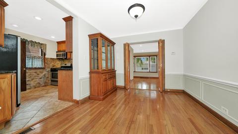 4137 W 58th Pl, Chicago, IL 60629 photo 5