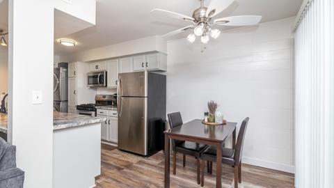 1474 Cornell Ter, Hoffman Estates, IL 60169 photo 8