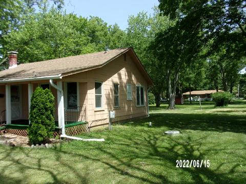 421 E Seminary Ave, Onarga, IL 60955 photo 3