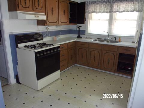 421 E Seminary Ave, Onarga, IL 60955 photo 15
