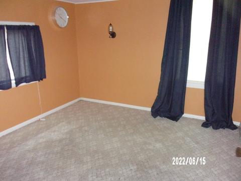 421 E Seminary Ave, Onarga, IL 60955 photo 8