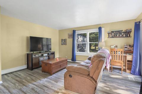 206 E Benham St, Tolono, IL 61880 photo 7