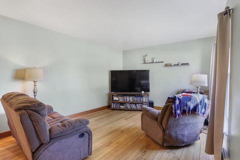 206 E Benham St, Tolono, IL 61880 photo 3