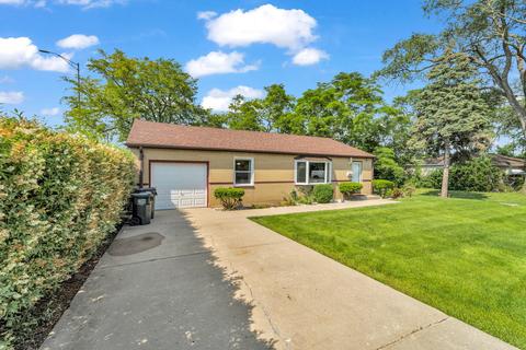12 E Berkley Ln, Hoffman Estates, IL 60169 photo 2