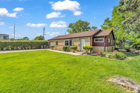 12 E Berkley Ln, Hoffman Estates, IL 60169 photo 3