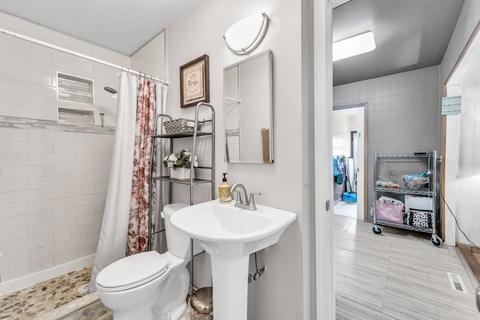 12 E Berkley Ln, Hoffman Estates, IL 60169 photo 19