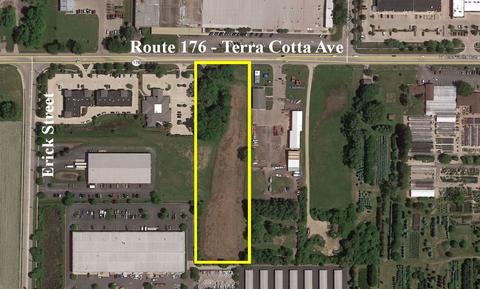5413 E Terra Cotta Ave, Crystal Lake, IL 60014