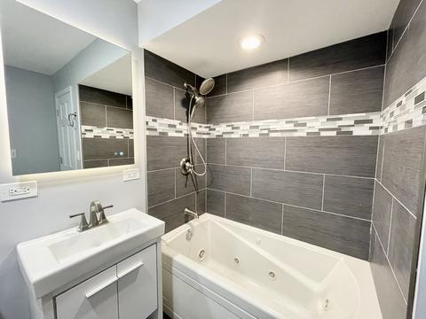 185 E Devon Ave, Bartlett, IL 60103 photo 12
