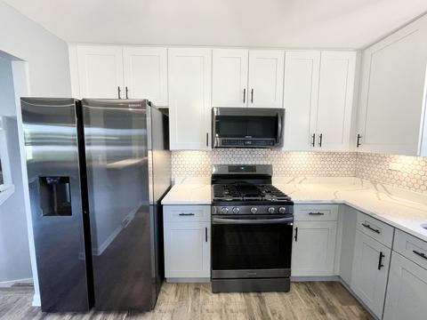 185 E Devon Ave, Bartlett, IL 60103 photo 8