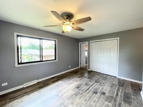 185 E Devon Ave, Bartlett, IL 60103 photo 14