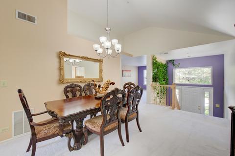 445 Cromwell Cir #2, Bartlett, IL 60103 photo 6