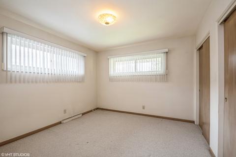 7134 W Wright Ter, Niles, IL 60714 photo 5