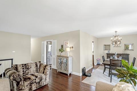 1350 Meyer Rd, Hoffman Estates, IL 60169 photo 9