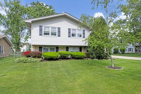 1350 Meyer Rd, Hoffman Estates, IL 60169 photo 1