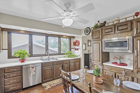 1350 Meyer Rd, Hoffman Estates, IL 60169 photo 13