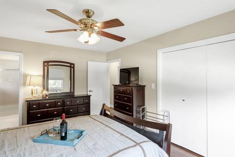 1350 Meyer Rd, Hoffman Estates, IL 60169 photo 17