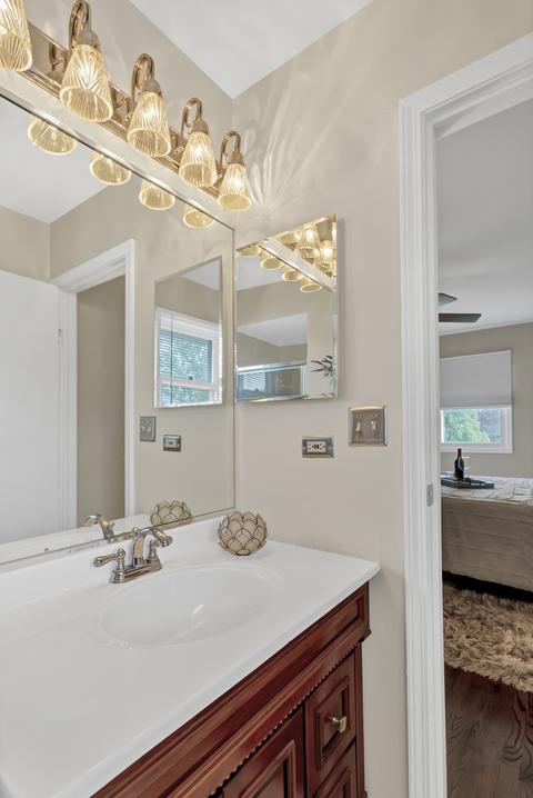 1350 Meyer Rd, Hoffman Estates, IL 60169 photo 19