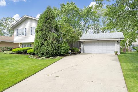 1350 Meyer Rd, Hoffman Estates, IL 60169 photo 2