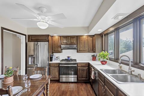 1350 Meyer Rd, Hoffman Estates, IL 60169 photo 12