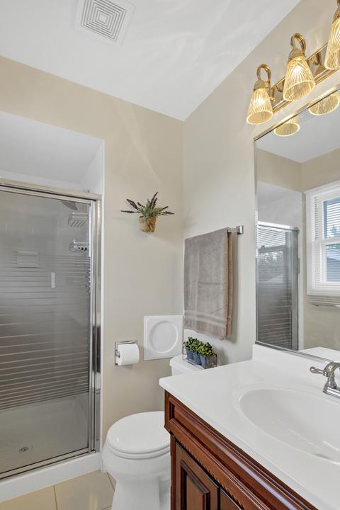 1350 Meyer Rd, Hoffman Estates, IL 60169 photo 18