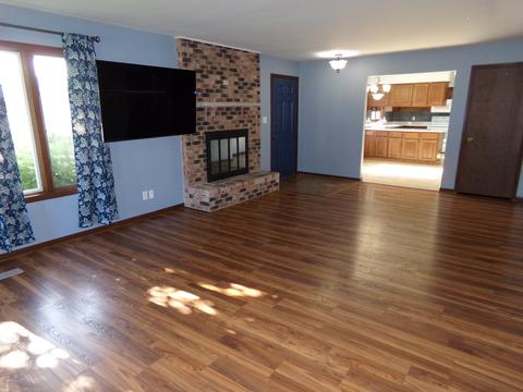 403 S Washington St, Dwight, IL 60420 photo 4