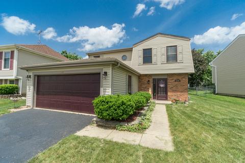 1130 Singleton Dr, Roselle, IL 60172 photo 2