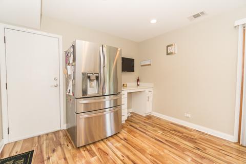 1130 Singleton Dr, Roselle, IL 60172 photo 6