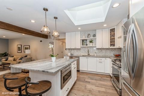16 W740 90th St, Willowbrook, IL 60527 photo 8