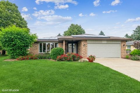 16 W740 90th St, Willowbrook, IL 60527 photo 1