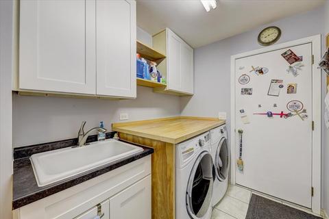 56 N Maple St, Addison, IL 60101 photo 16