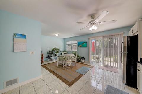 56 N Maple St, Addison, IL 60101 photo 6