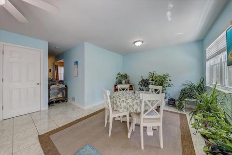 56 N Maple St, Addison, IL 60101 photo 4