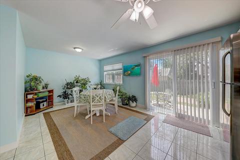 56 N Maple St, Addison, IL 60101 photo 7