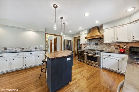 1303 E Gartner Rd, Naperville, IL 60540 photo 13