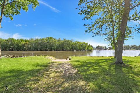 3054 Waldron Rd, Kankakee, IL 60901 photo 2
