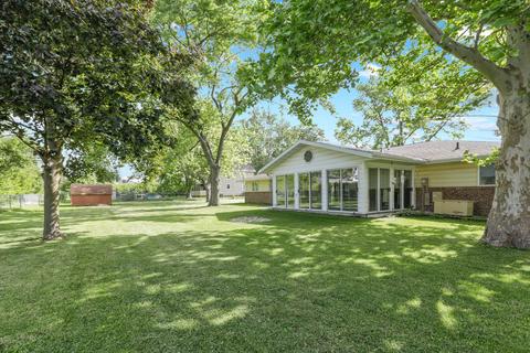208 S Walnut St, Arrowsmith, IL 61722 photo 14