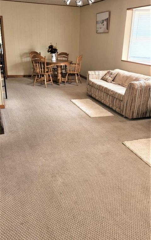 220 E Walnut St, Oglesby, IL 61348 photo 5