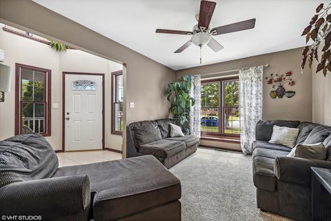 1799 Kingtree Dr, Morris, IL 60450 photo 2