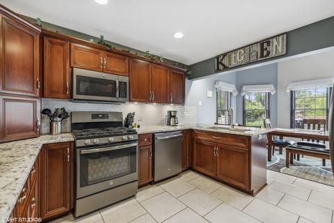 1799 Kingtree Dr, Morris, IL 60450 photo 4