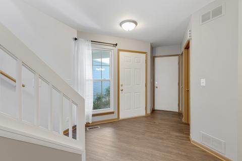 1306 Brunswick Ct, Elgin, IL 60120 photo 5