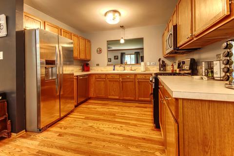 4506 Willowbend Dr, Plainfield, IL 60586 photo 6
