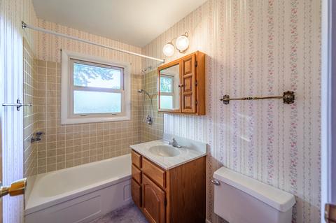 4804 William St, Mchenry, IL 60051 photo 8