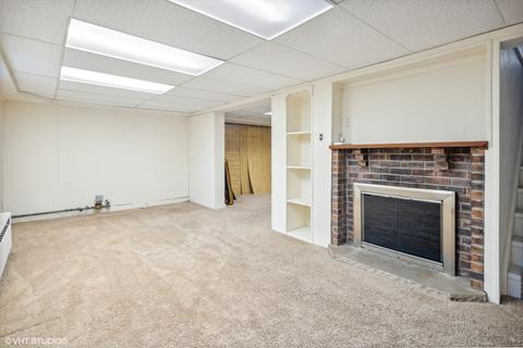 805 Pershing Ave, Wheaton, IL 60189 photo 12
