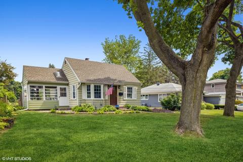 805 Pershing Ave, Wheaton, IL 60189 photo 2
