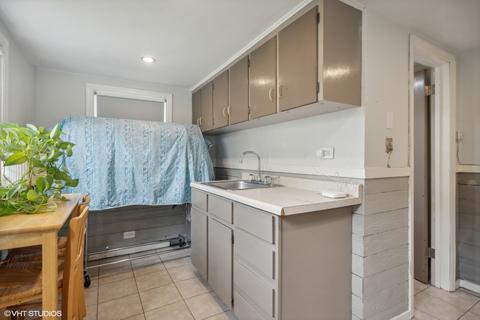 805 Pershing Ave, Wheaton, IL 60189 photo 17