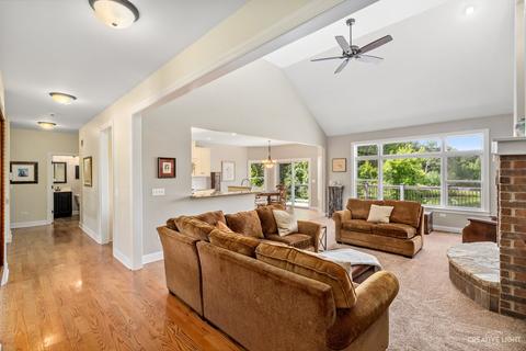 3605 Wetlands Dr, Elgin, IL 60124 photo 7