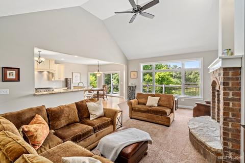 3605 Wetlands Dr, Elgin, IL 60124 photo 8
