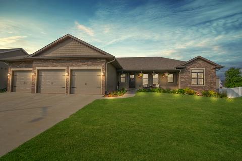 2235 N Bridge Dr, Normal, IL 61761 photo 1