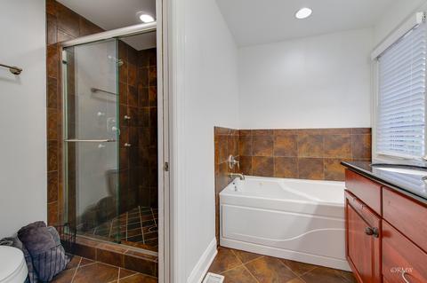 9527 Shields Ave, Brookfield, IL 60513 photo 22
